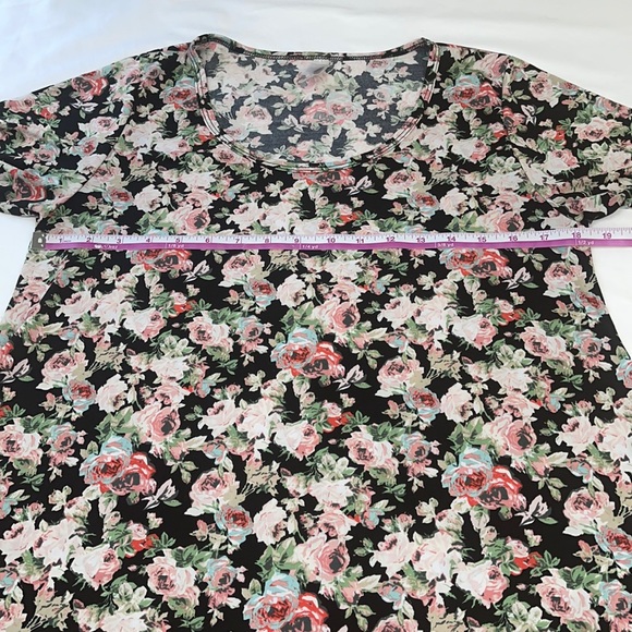 LolaRoe short sleeve Floral Prints Tunic/Dress Top - Picture 6 of 9